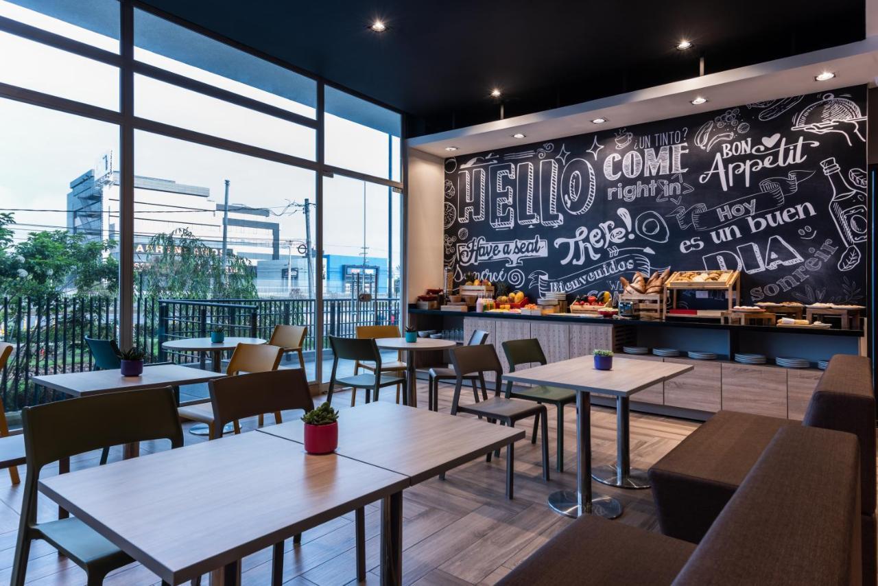 Ibis Chia Hotel Eksteriør billede