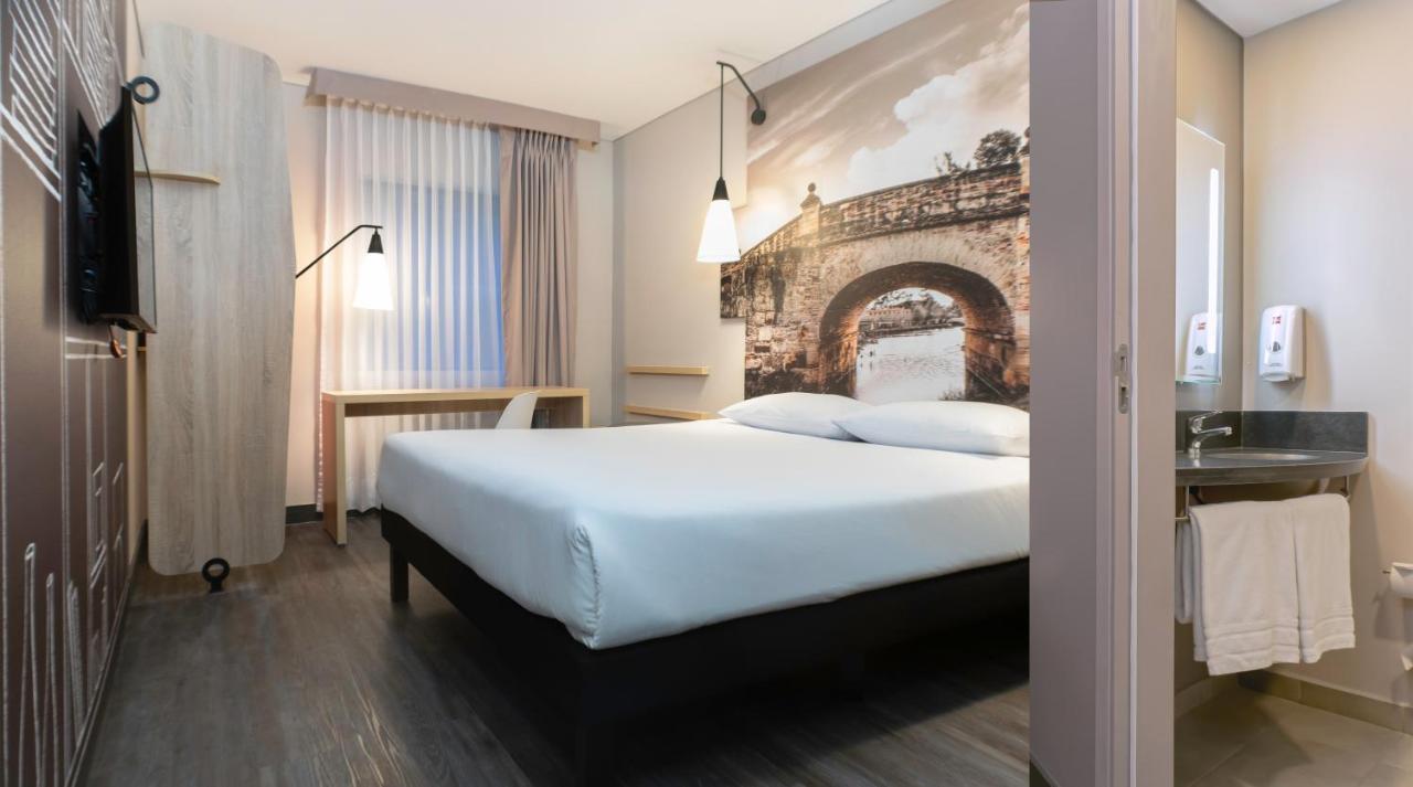 Ibis Chia Hotel Eksteriør billede