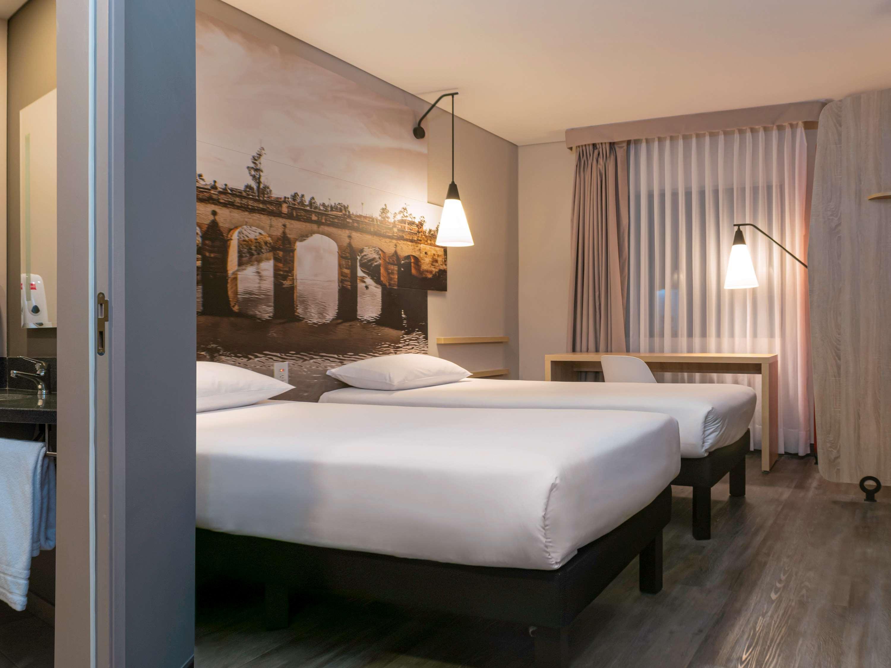 Ibis Chia Hotel Eksteriør billede