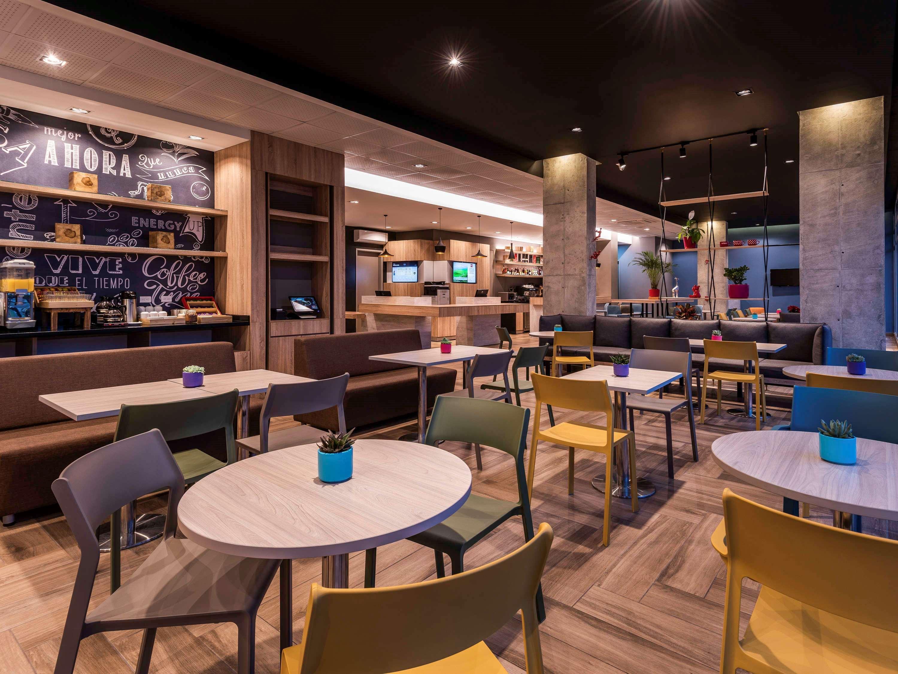 Ibis Chia Hotel Eksteriør billede
